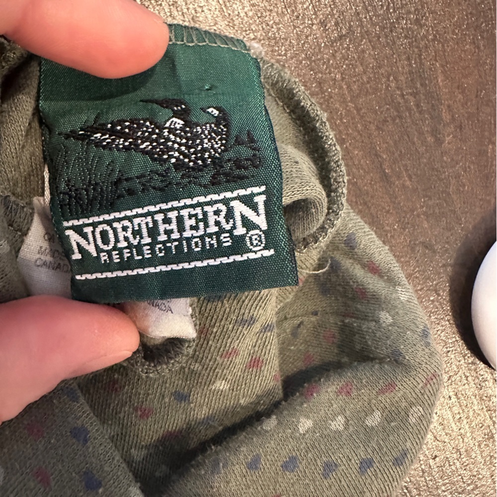 Northern Reflections Vintage Hearts Green Turtleneck Shirt Size Small Women’s - Picture 8 of 8